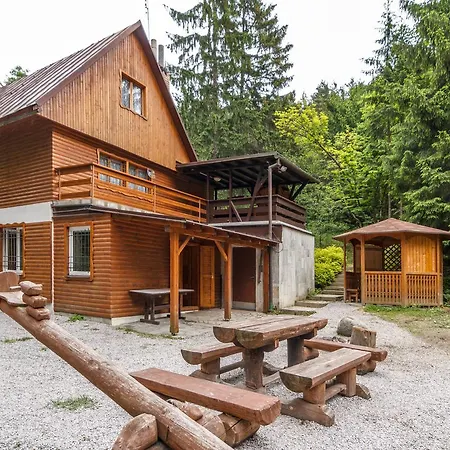 Kamenar 山林小屋 鲁容贝罗克